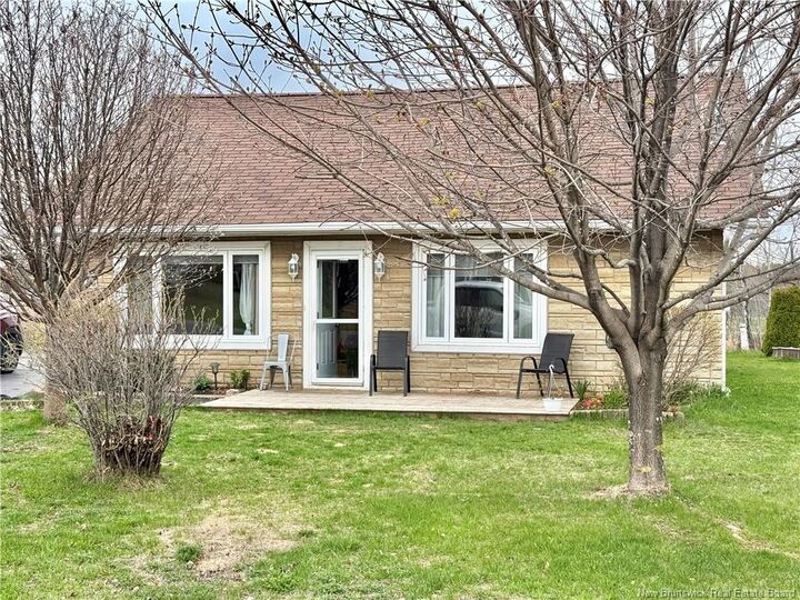 Property Photo:  218 Rue Gagnon  NB E8K 1V3 