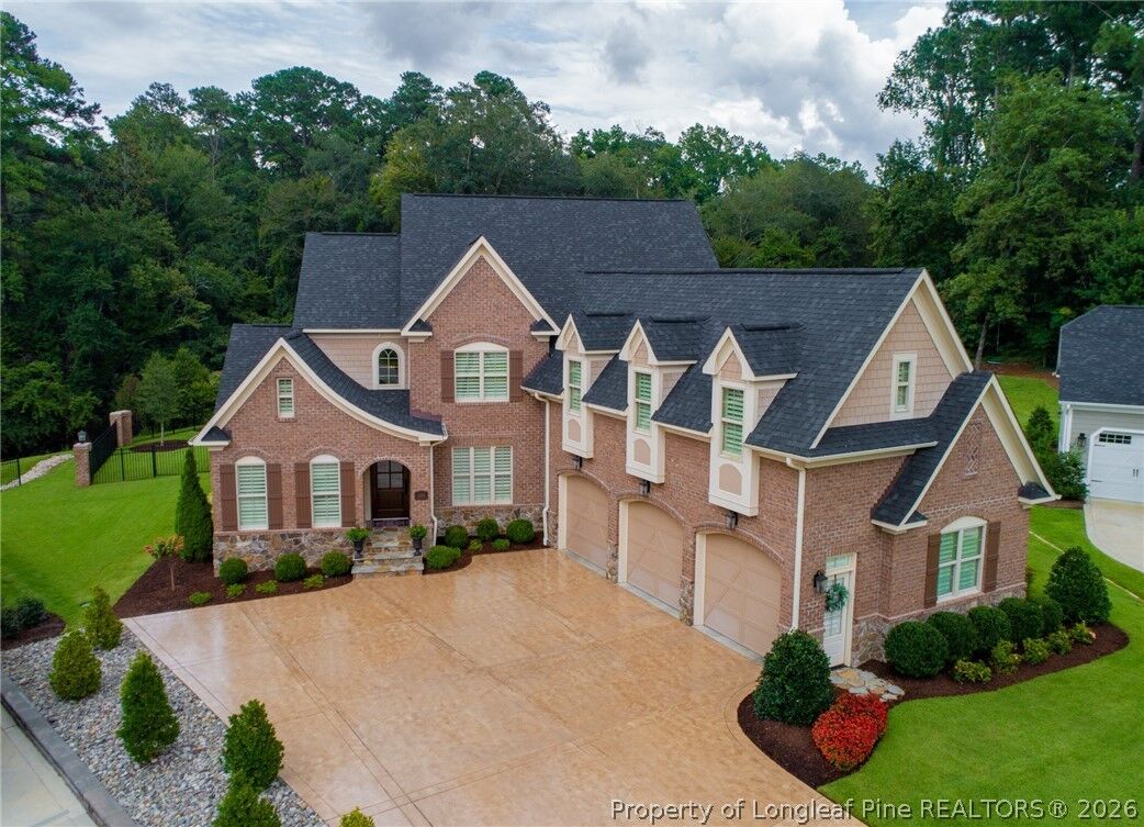 Property Photo:  1504 Tullamore Lane  NC 28303 