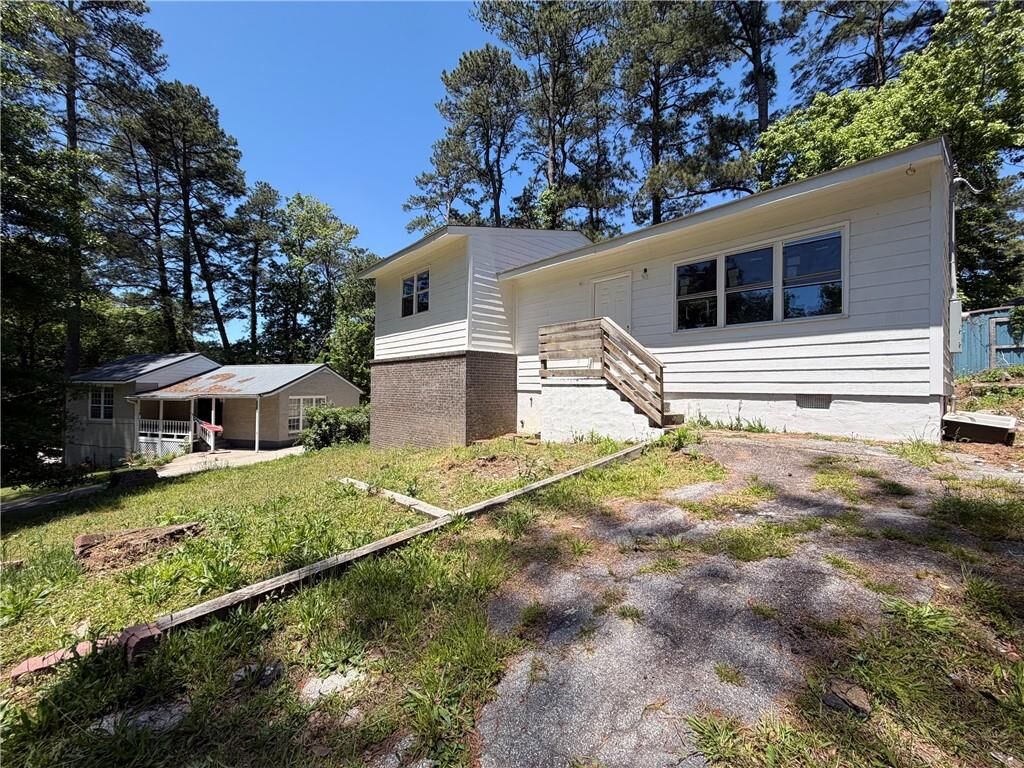 Property Photo:  2027 Kenwood Road SE  GA 30082 