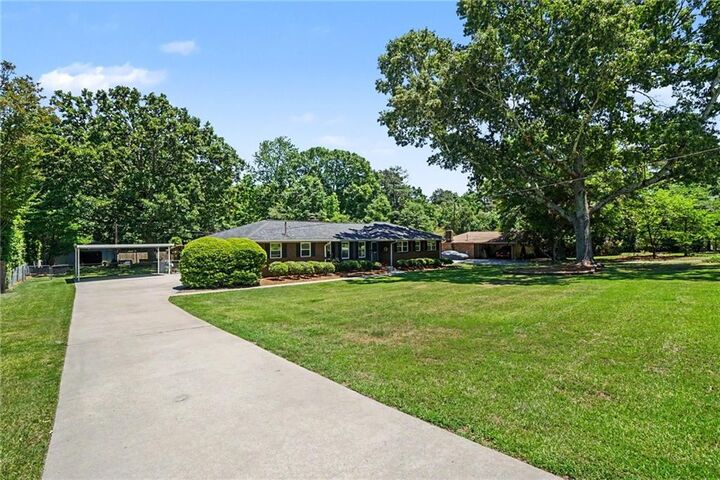 Property Photo:  2122 Timber Lane  GA 30078 
