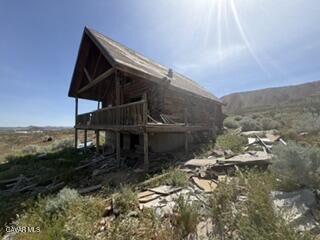 Property Photo: 2805 Ophir Avenue CA 93501