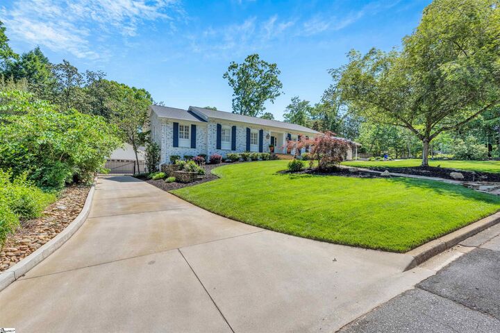 Property Photo:  14 Chanticleer Drive  SC 29605 