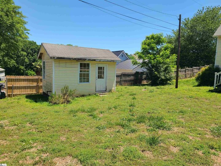 Property Photo: 31 McCaughrin Street SC 29669