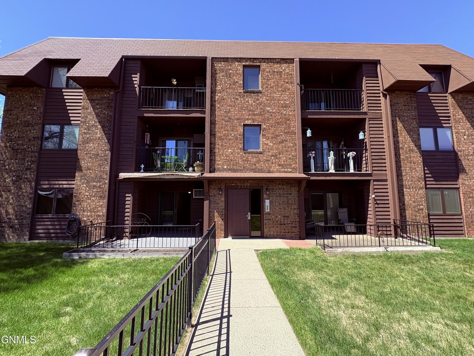 Property Photo: 2033 Washington Street N 3 ND 58501