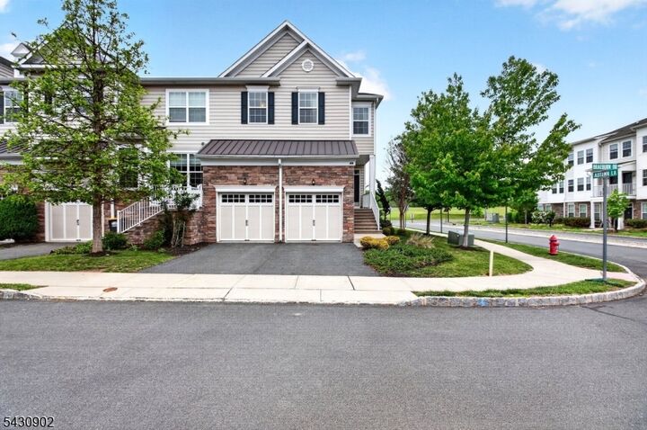 Property Photo:  4 Braeburn Dr  NJ 08558 