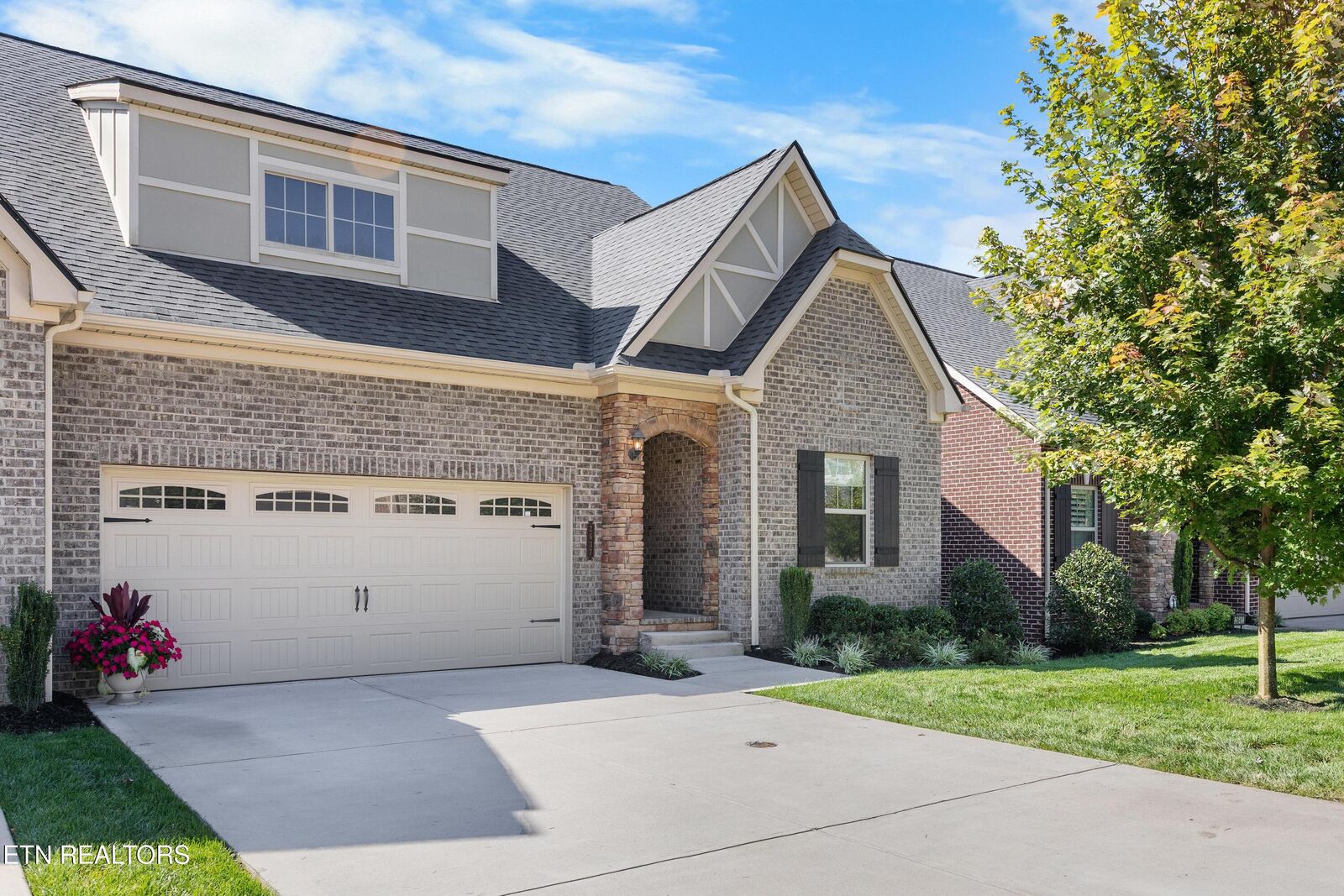 Property Photo:  2637 Sugarberry Rd  TN 37932 