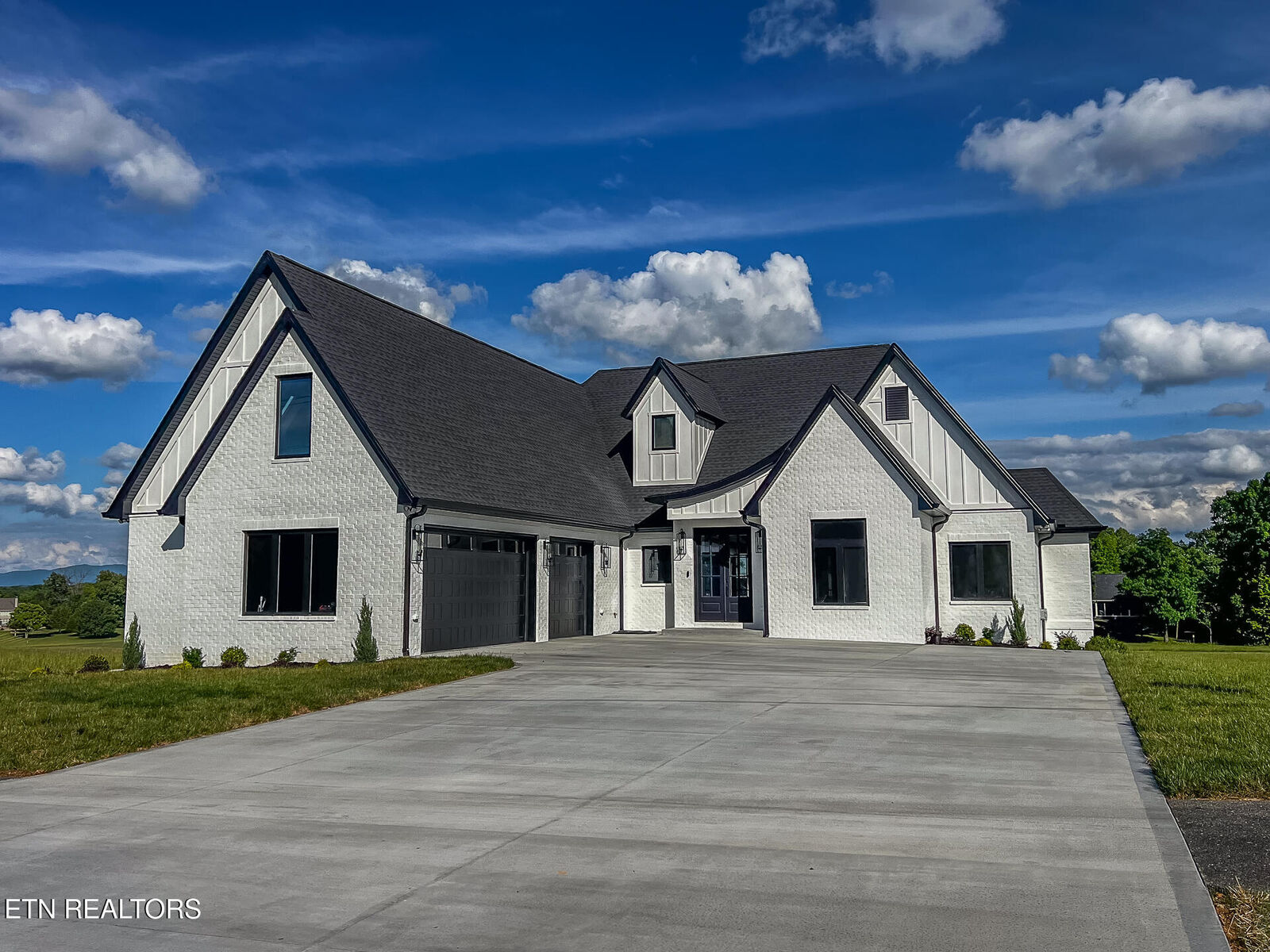 Property Photo: 362 Kahite Tr TN 37885