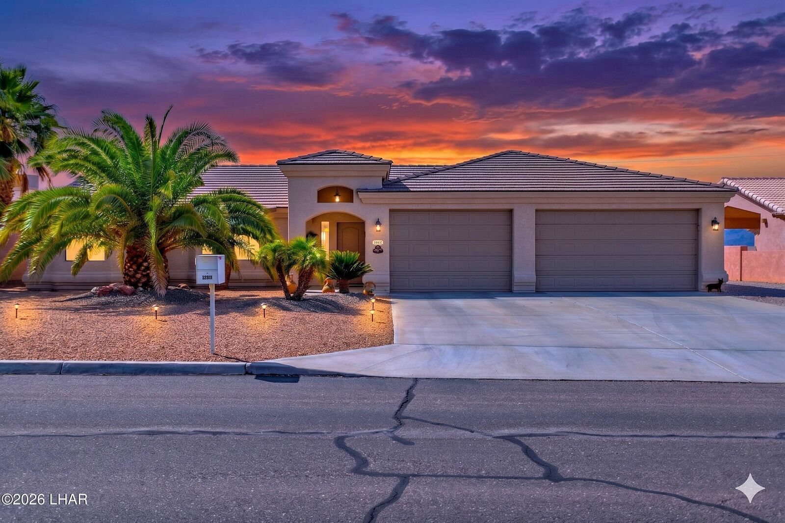 Property Photo:  3930 Breakwater Dr  AZ 86406 