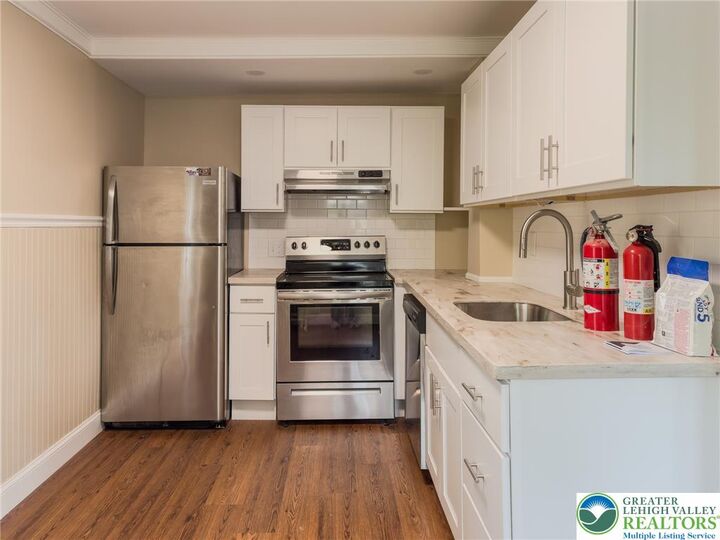 Property Photo:  715 Cattell 2  PA 18042 