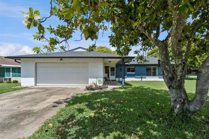 Property Photo:  10044 Garrison Lane  FL 32821 