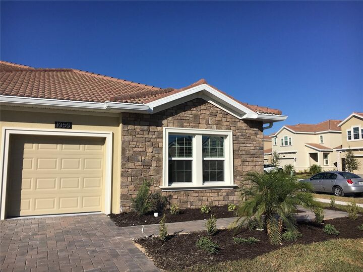 Property Photo:  1050 Quaker Ridge Lane  FL 33896 