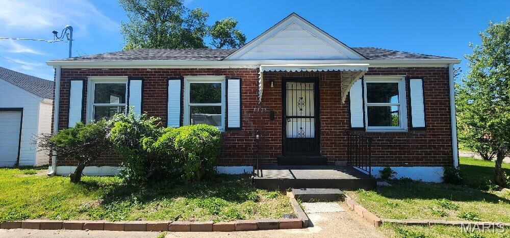 Property Photo:  4325 Edgewood Boulevard  MO 63121 