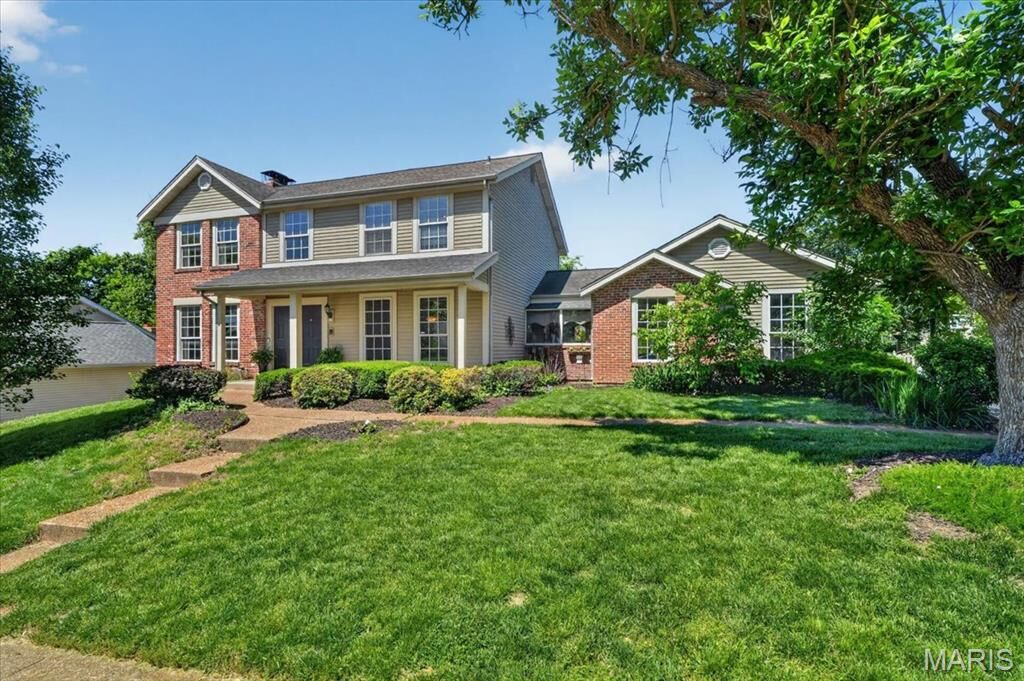 Property Photo:  15327 Grantley Drive  MO 63017 
