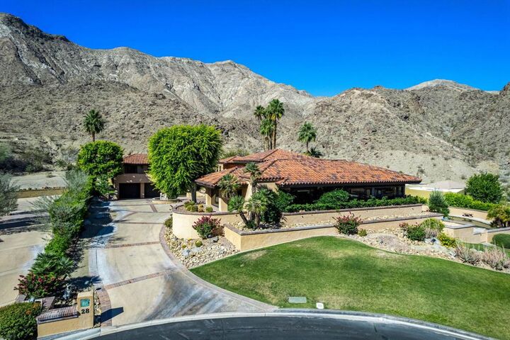 Property Photo:  28 Evening Star Drive  CA 92270 