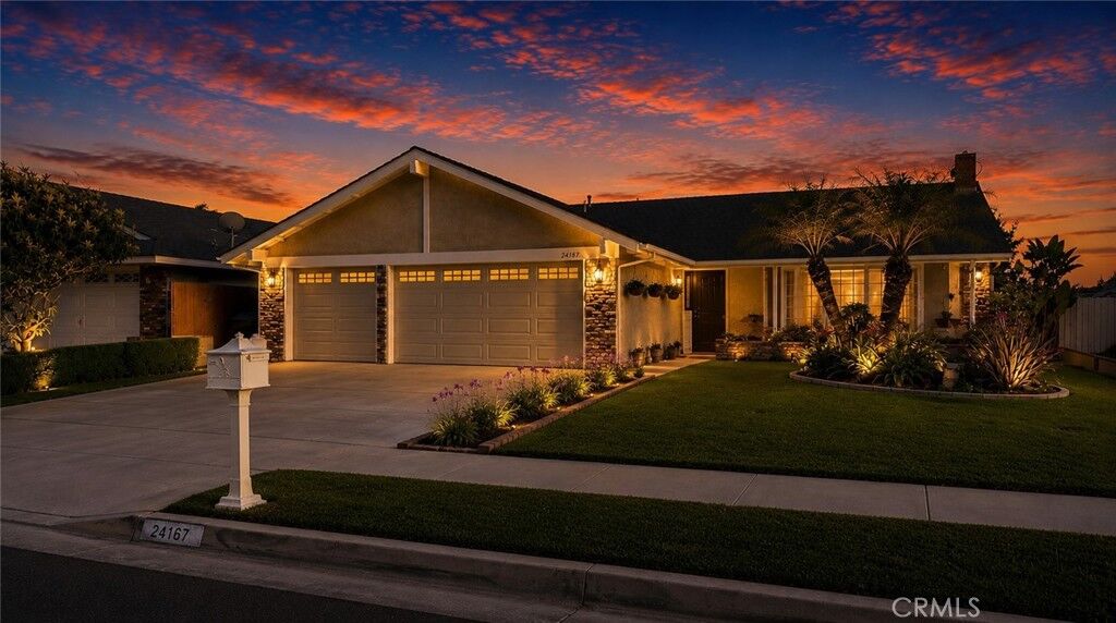 Property Photo:  24167 Via Vargas Drive  CA 92553 