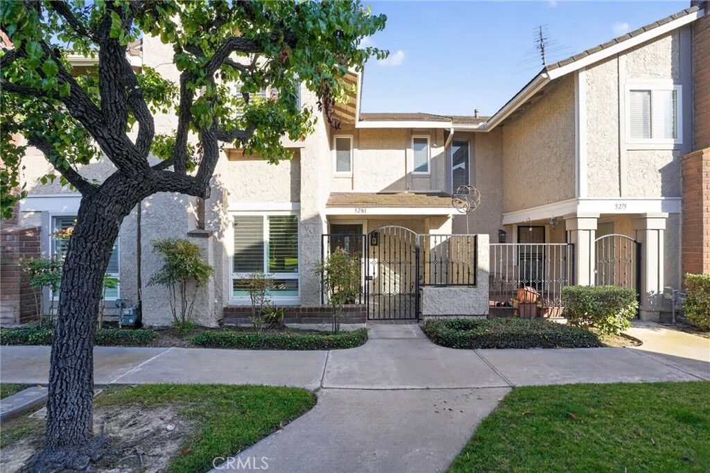Property Photo: 5281 Victoria CA 92683