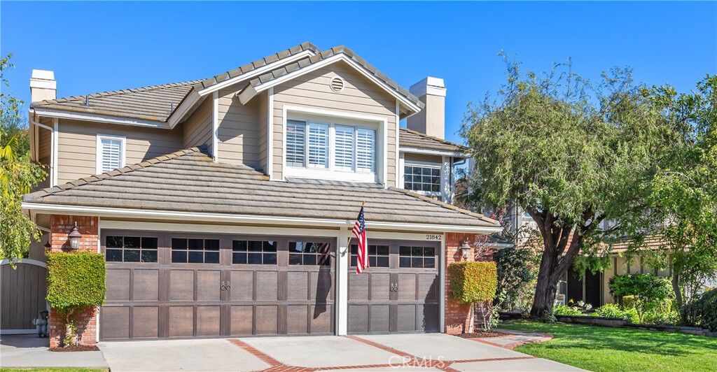 Property Photo:  21842 Las Nubes  CA 92679 