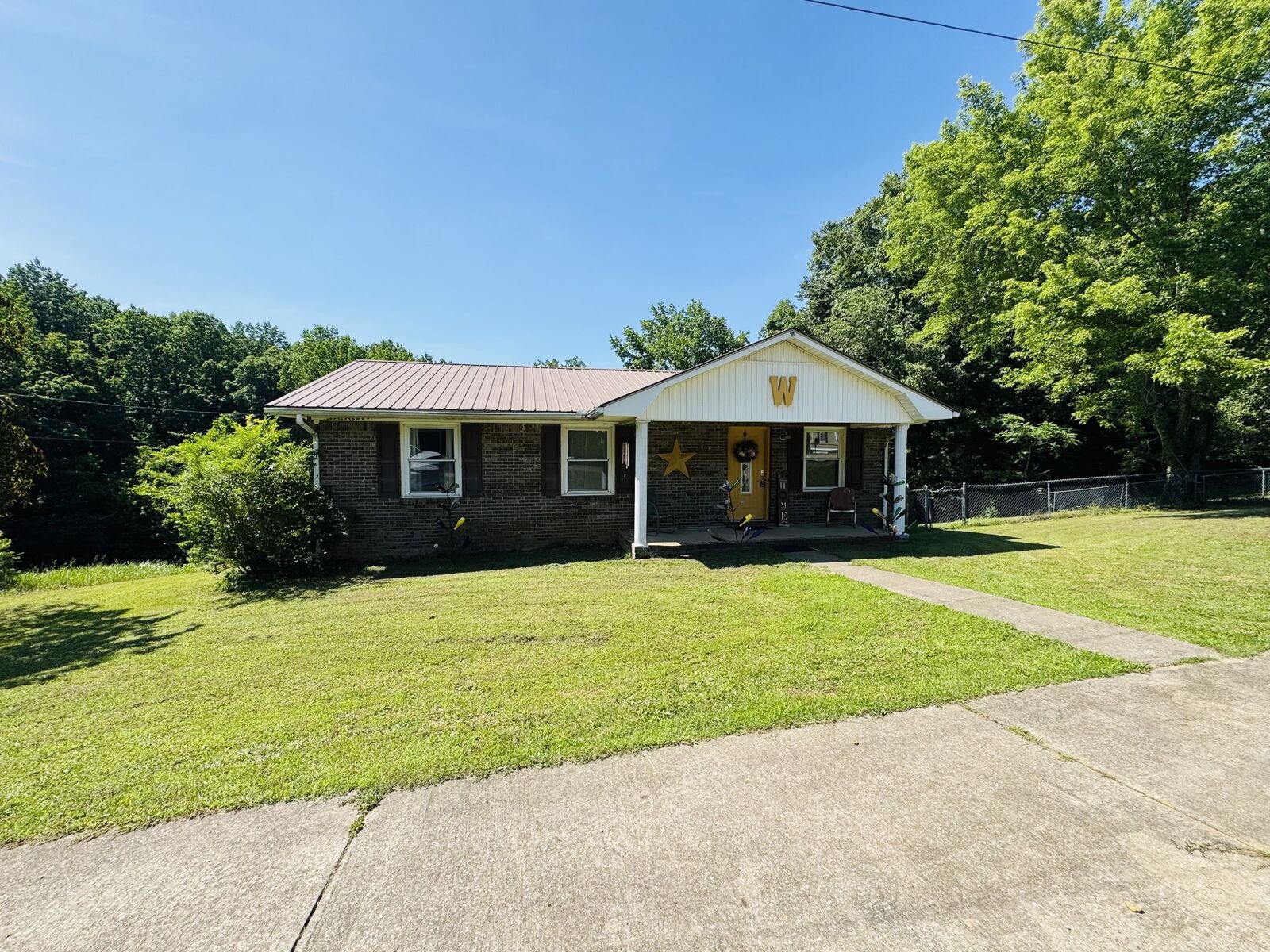 Property Photo:  785 Old Highway 79  TN 37058 