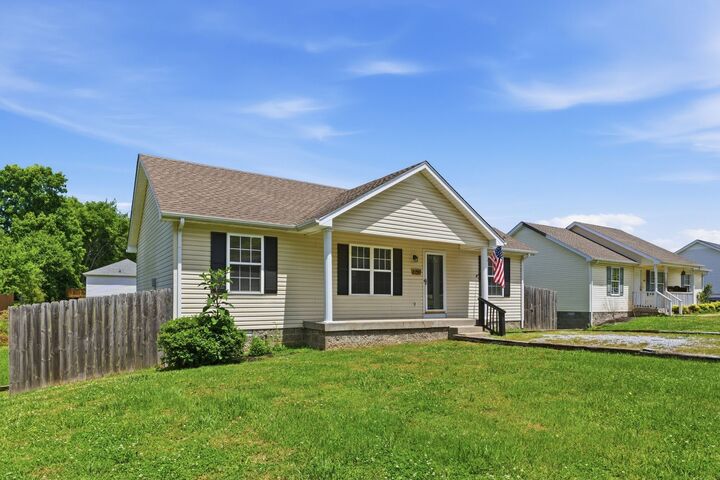 Property Photo: 1150 17th Ave E TN 37172