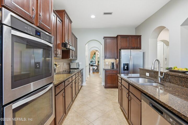 Property Photo:  218 N Saxxon Road  FL 32092 