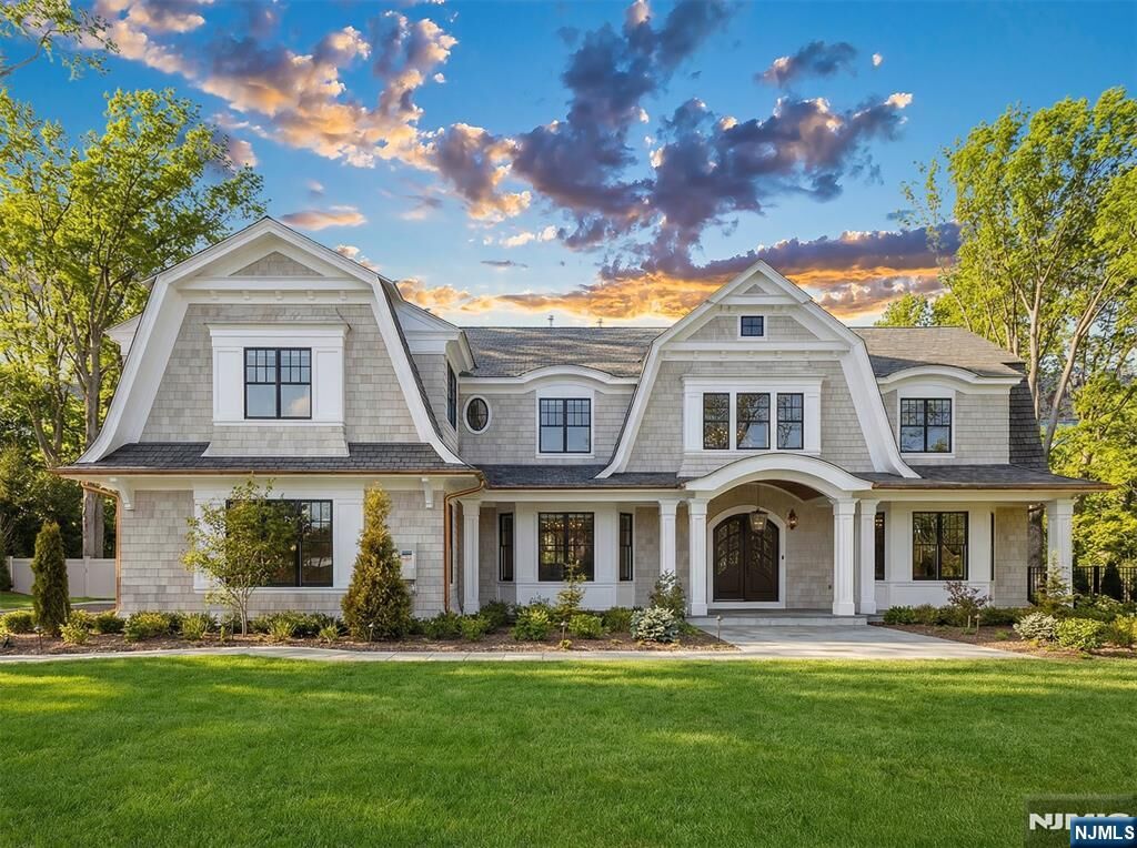 Property Photo:  396 Knollwood Road  NJ 07450 