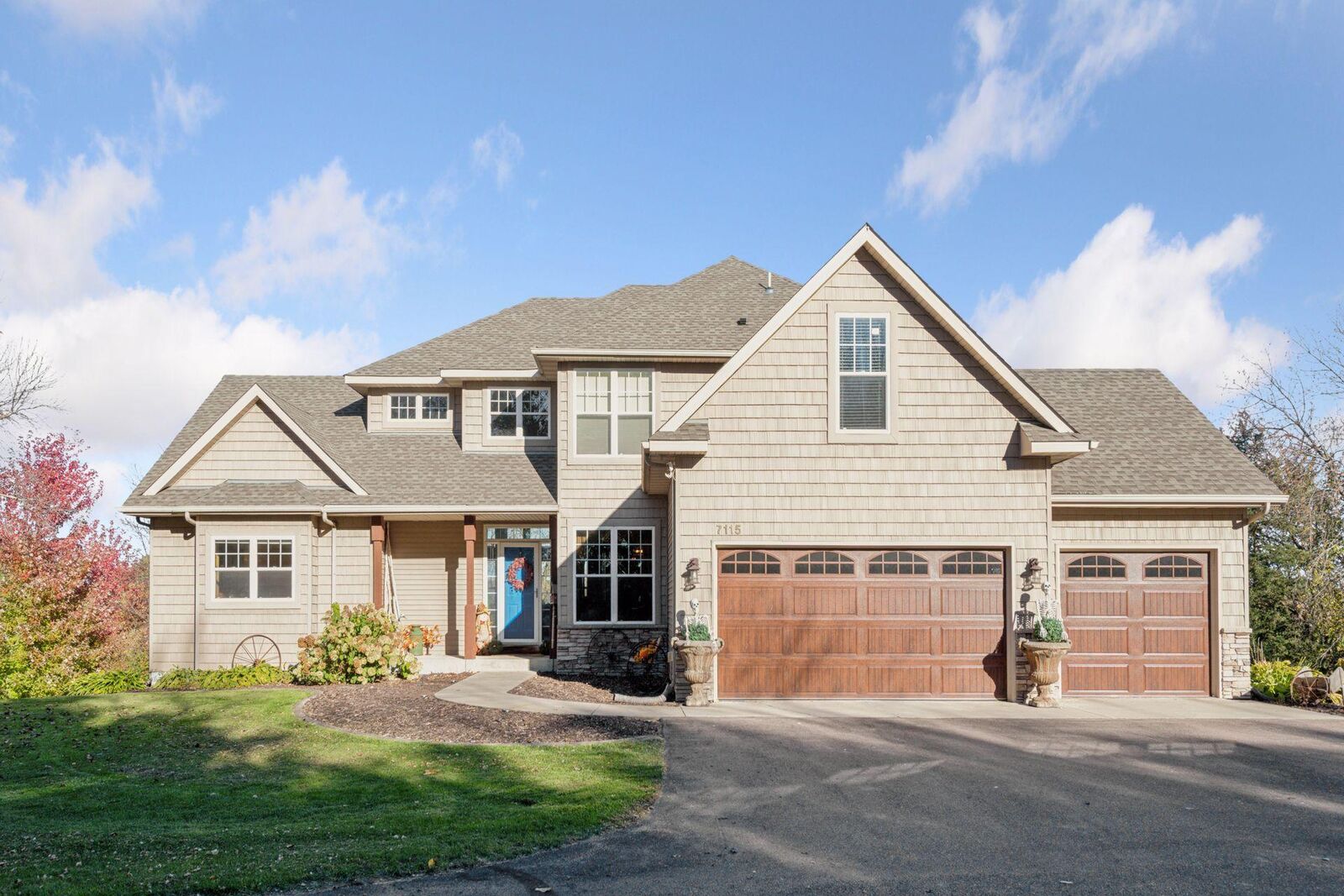 Property Photo:  7115 County Road 10  MN 55318 