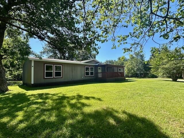 Property Photo:  817 S 7th Avenue  TX 75860 