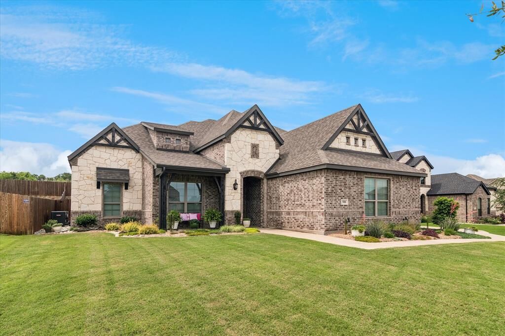 Property Photo:  508 Sandia Park Drive  TX 76028 