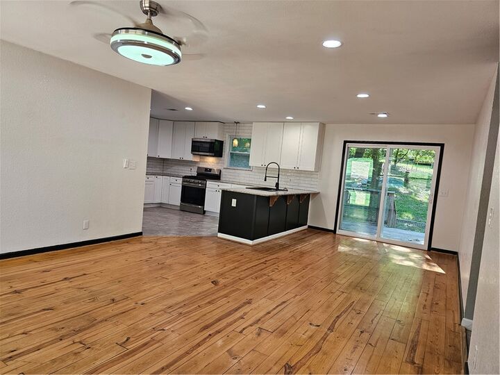 Property Photo: 203 Northcross Road AR 72740