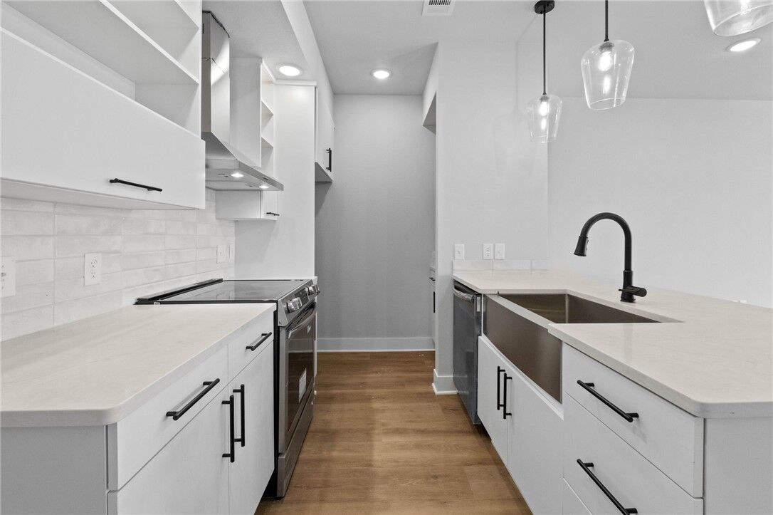 Property Photo: 3329 SE Mp Parkway 203 AR 72712