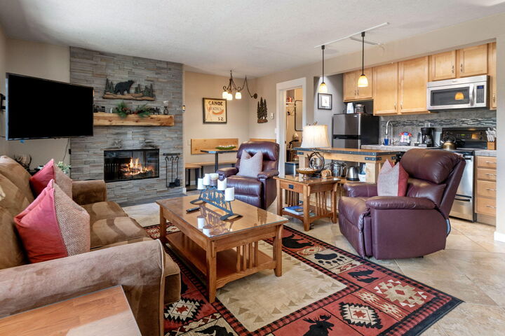 Property Photo: 18575 Century Drive 614 OR 97702
