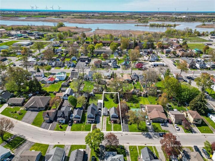 Property Photo:  520 Alder Street E  ON N1A 1E6 