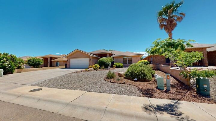 Property Photo:  2153 Camino Del Sol  NM 88310-0000 