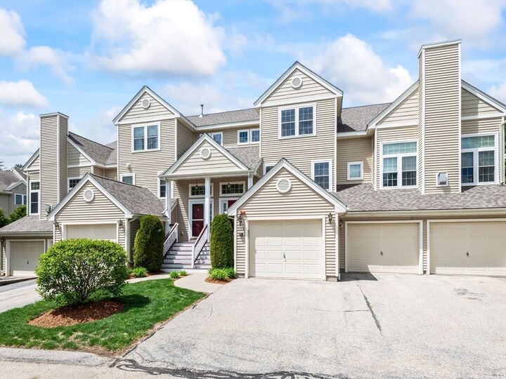 Property Photo: 102 Lordvale Blvd 102 MA 01536