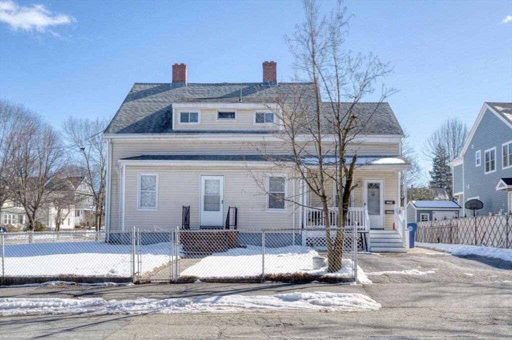 Property Photo: 176 Pearl St 176 MA 02458