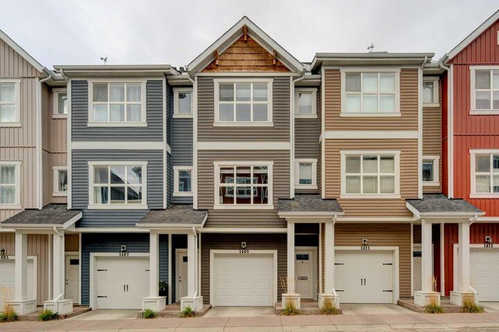 Property Photo:  355 Nolancrest Heights NW 1409  AB T3R 0Z9 