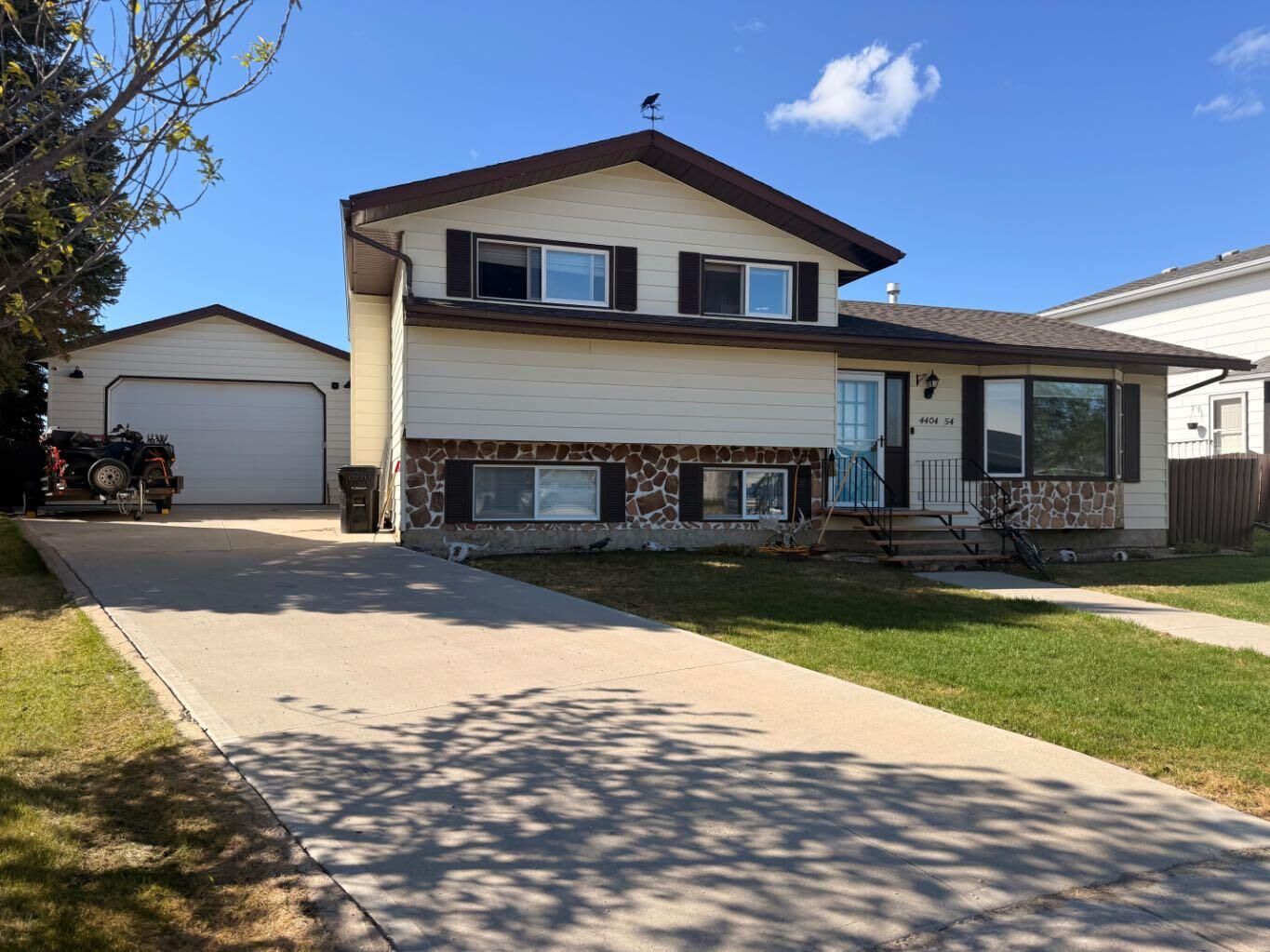 Property Photo:  54 Avenue 4404  AB T0H 3N0 
