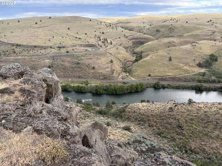 Property Photo: 1505 Fish Camp Rd OR 97037