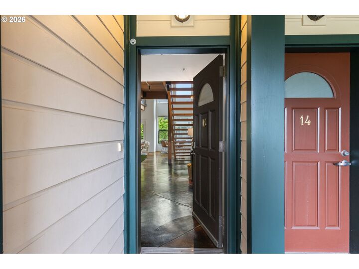 Property Photo: 1371 NE Orenco Station Pkwy 13 OR 97124