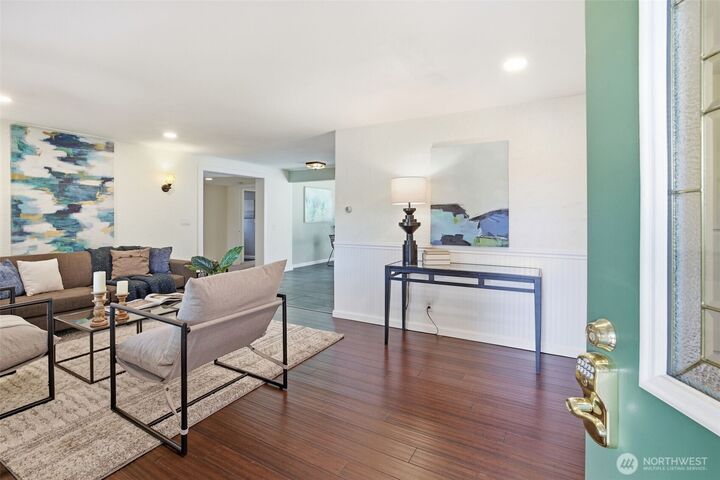 Property Photo:  10209  31st Avenue SW  WA 98146 