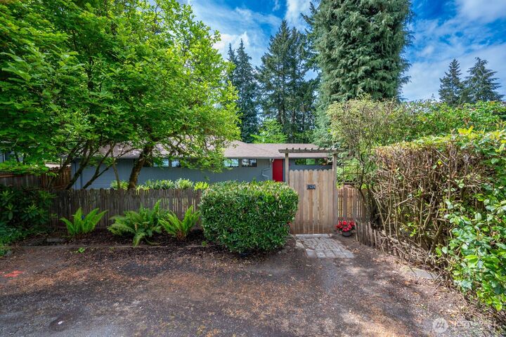 Property Photo:  1529 NE 107th Street  WA 98125 