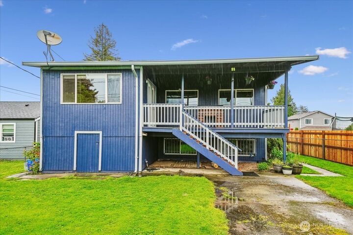 Property Photo:  1022 E 56th Street  WA 98404 