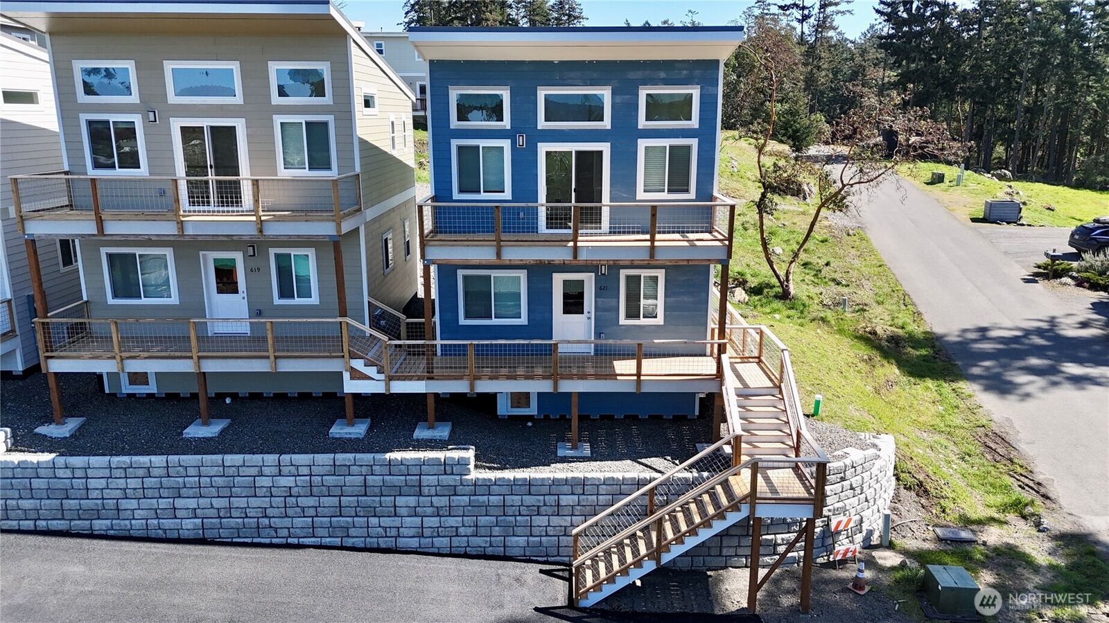 Property Photo:  621  Finnegan Way  WA 98250 