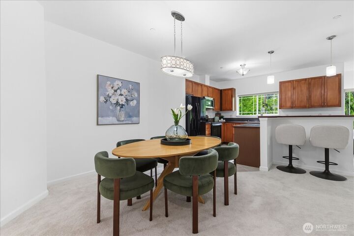Property Photo:  15000  Juanita Drive NE 405  WA 98028 