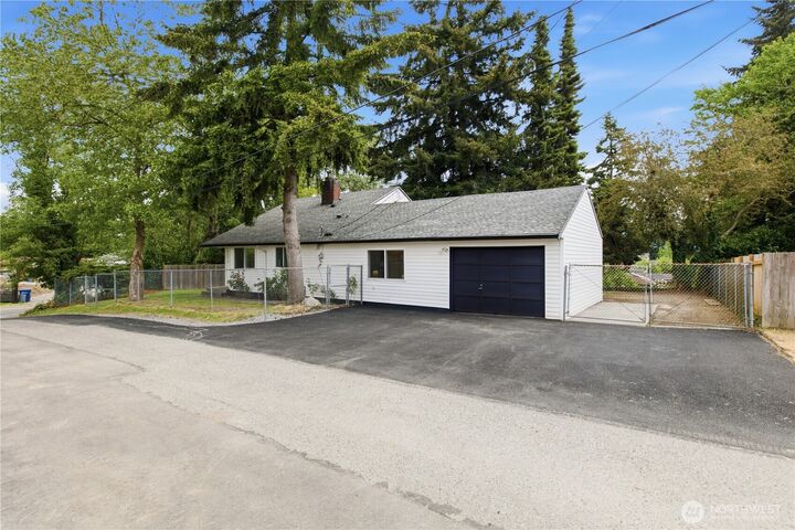 Property Photo:  14418  26th Court S  WA 98168 