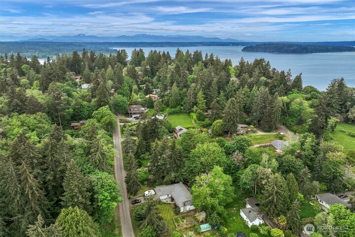 Property Photo:  10414 SW 110th Street  WA 98070 