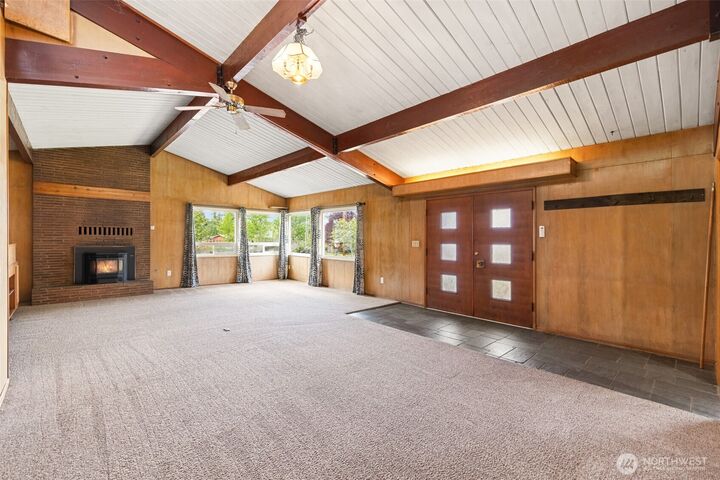 Property Photo:  130  Viewcrest Avenue  WA 98362 