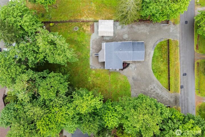Property Photo:  17022  190th Avenue E  WA 98058 