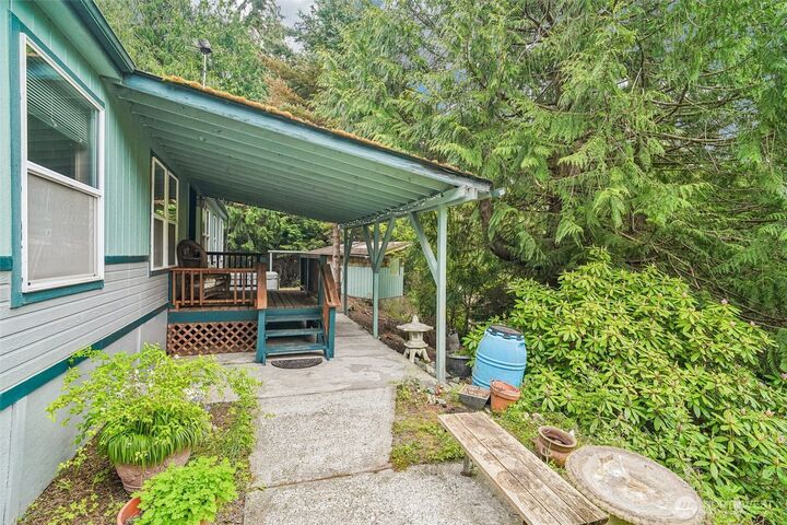 Property Photo:  5160  Blacktail Lane  WA 98260 