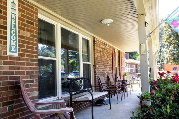 Property Photo:  719 East 6th St  VA 23944 